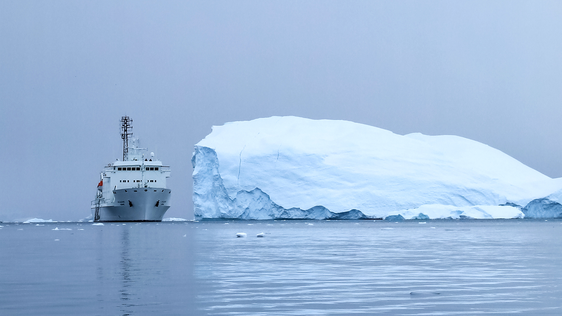iceberg-ship